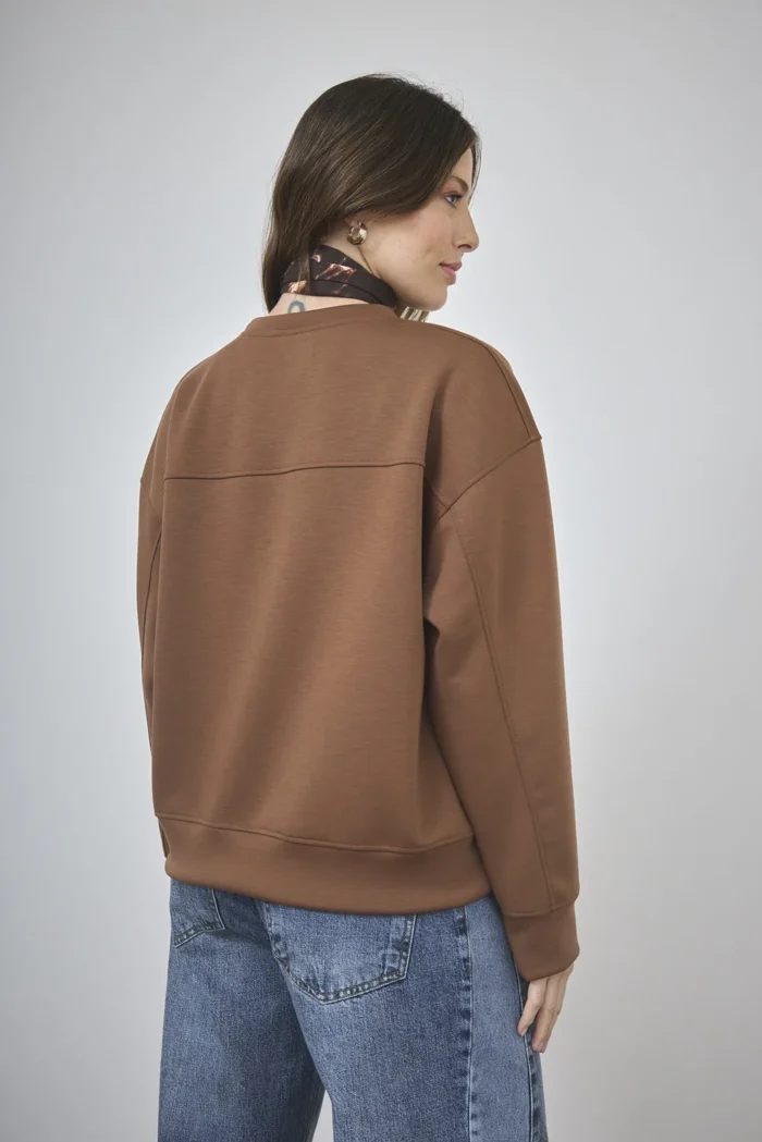 ART. A-98 | BUZO OVERSIZE CHOCOLATE LYCRA - Imagen 2