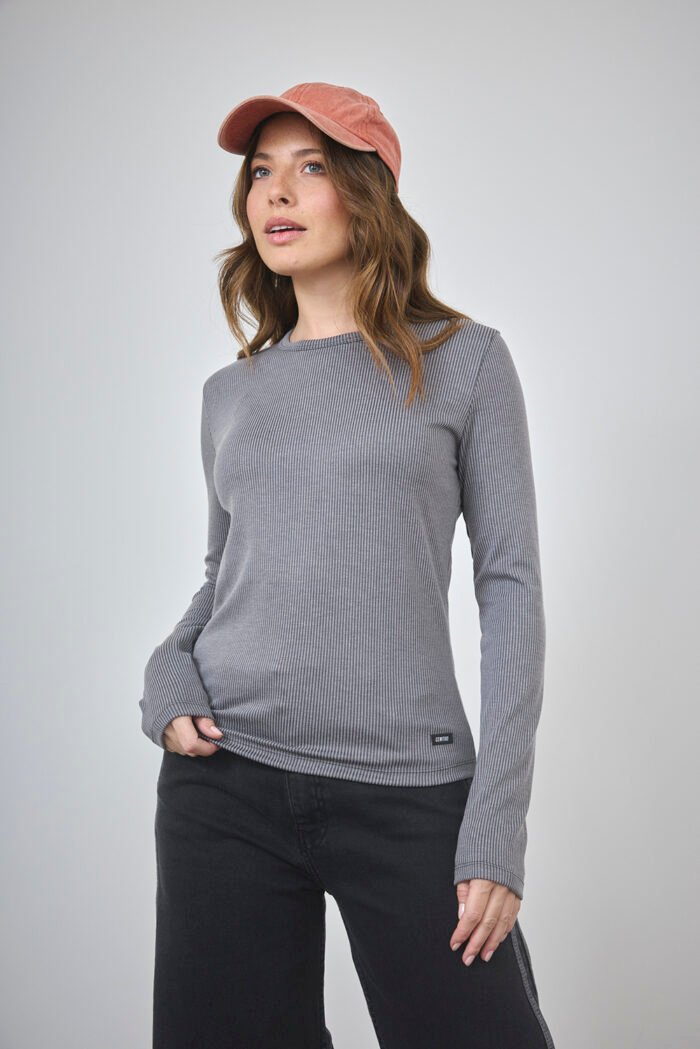 ART. E-707 | REMERA MANGA LARGA GRIS MORLEY - Imagen 4