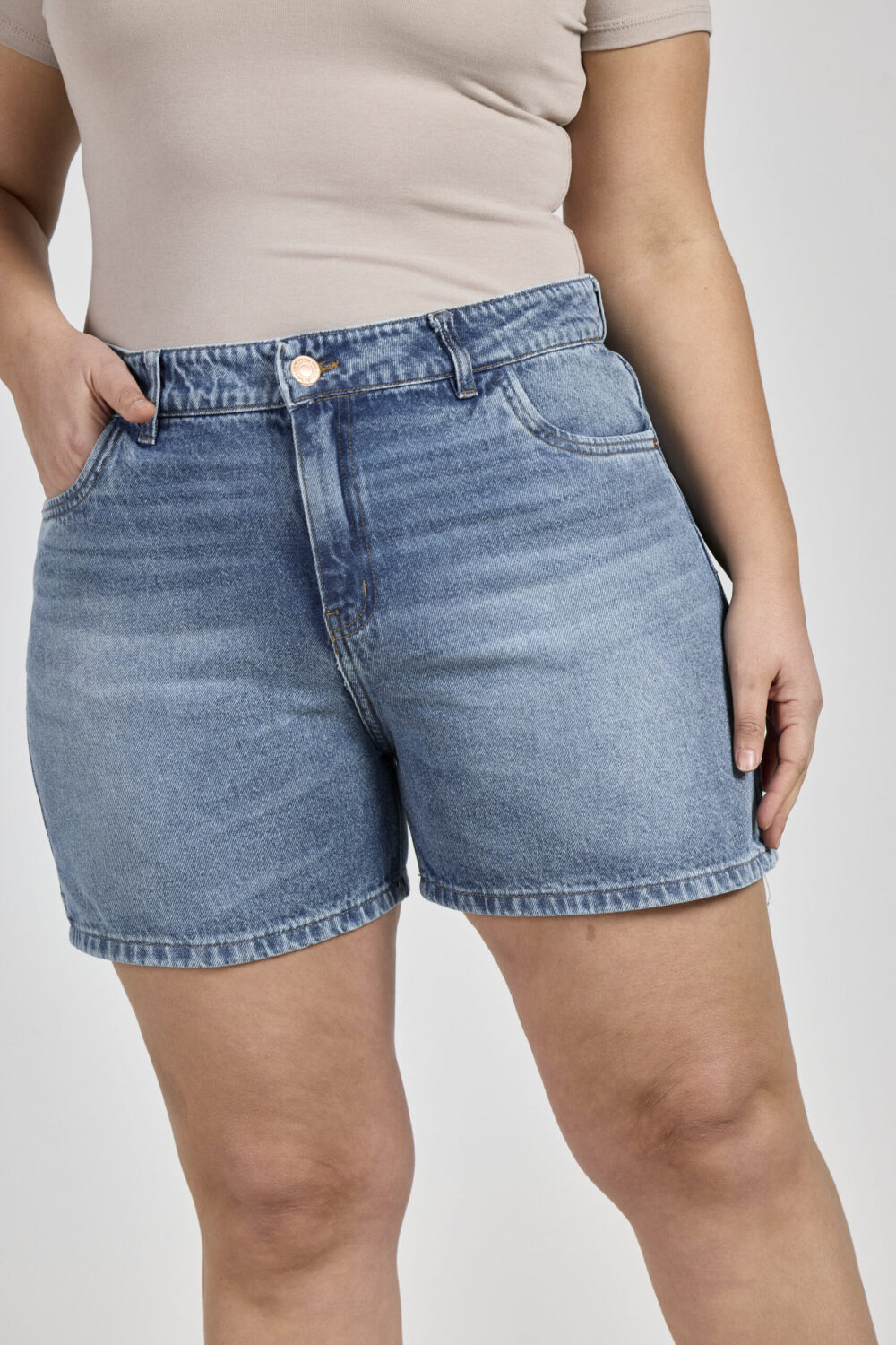 ART. M-566 | SHORT BAGGY STONE RÍGIDO - Imagen 4