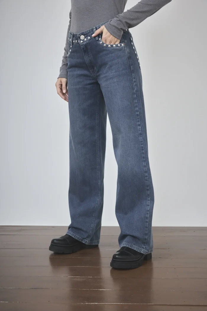 ART. 909 | BAGGY MATIZADO CON TACHAS EN BOLSILLO RIGIDO - Imagen 5