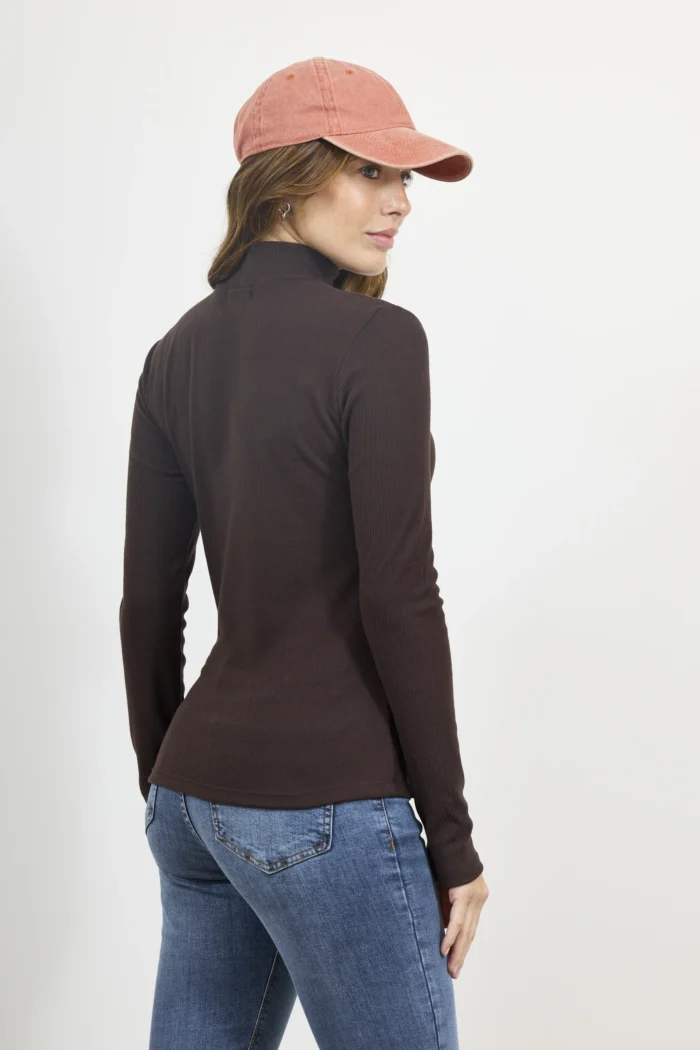 ART. A-105 | POLERA MANGA LARGA CHOCOLATE MORLEY - Imagen 2
