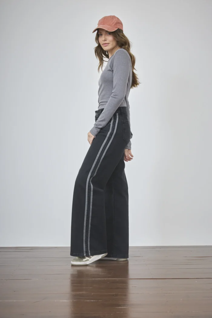 ART. 908 | WIDE LEG CON LINEAS NEGRO ELASTIZADO - Imagen 5