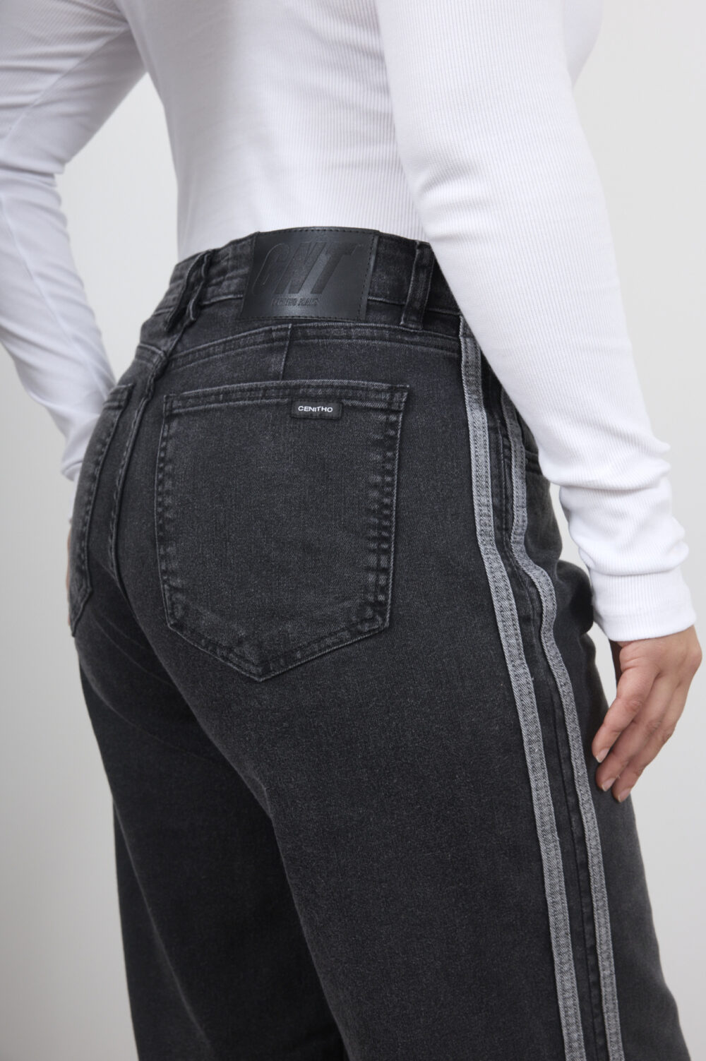 ART. 908 | WIDE LEG CON LINEAS NEGRO ELASTIZADO - Imagen 5