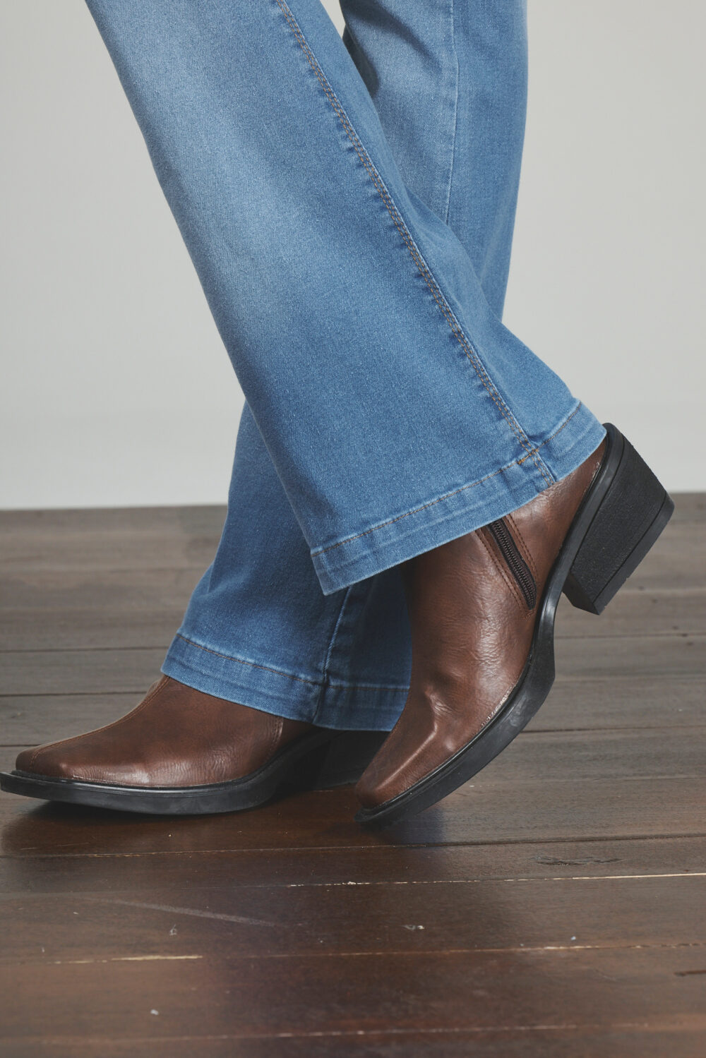 ART. 070 | SEMI OXFORD STONE CON BIGOTE ELASTIZADO - Imagen 6