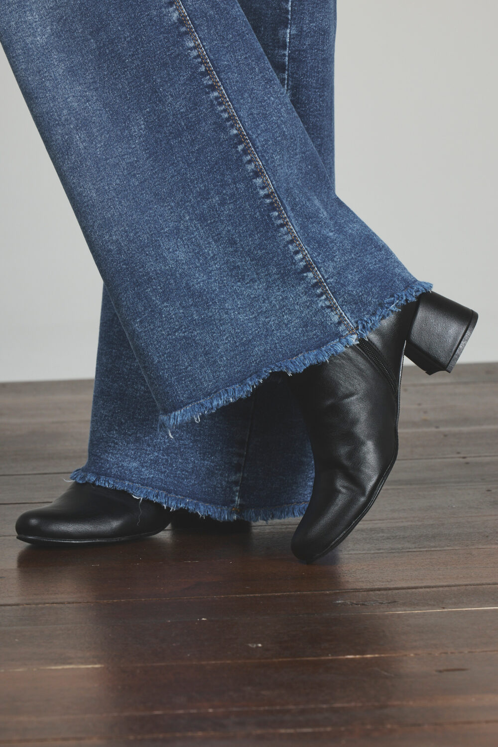 ART. 229 | WIDE LEG BOTA DESFLECADO ELASTIZADO - Imagen 6