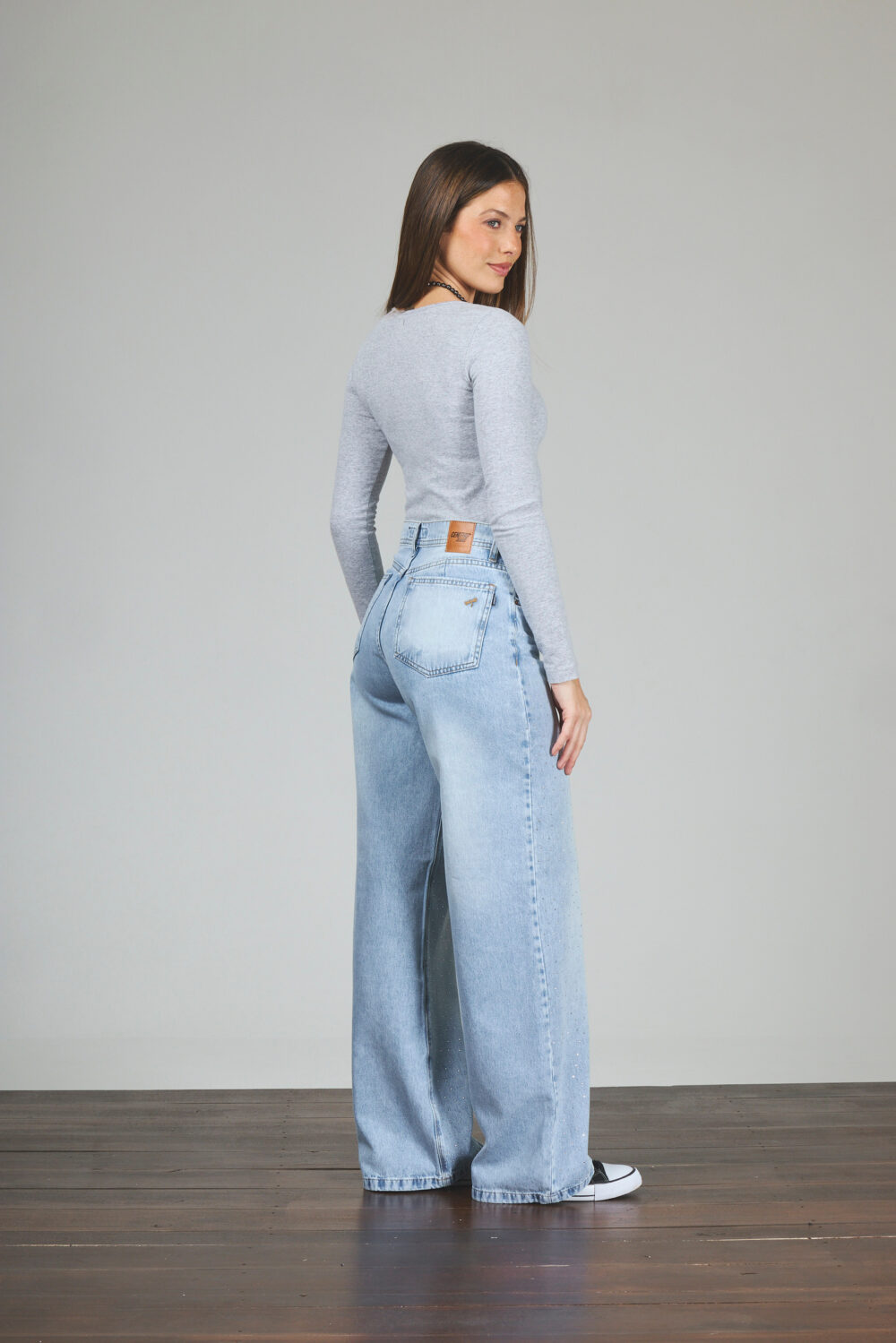 ART. 294 | WIDE LEG CELESTE CON STRASS RÍGIDO - Imagen 2