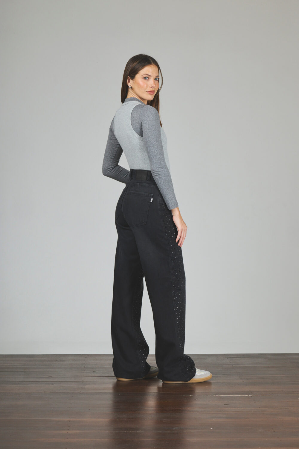 ART. 312 | WIDE LEG NEGRO CON STRASS RÍGIDO - Imagen 2