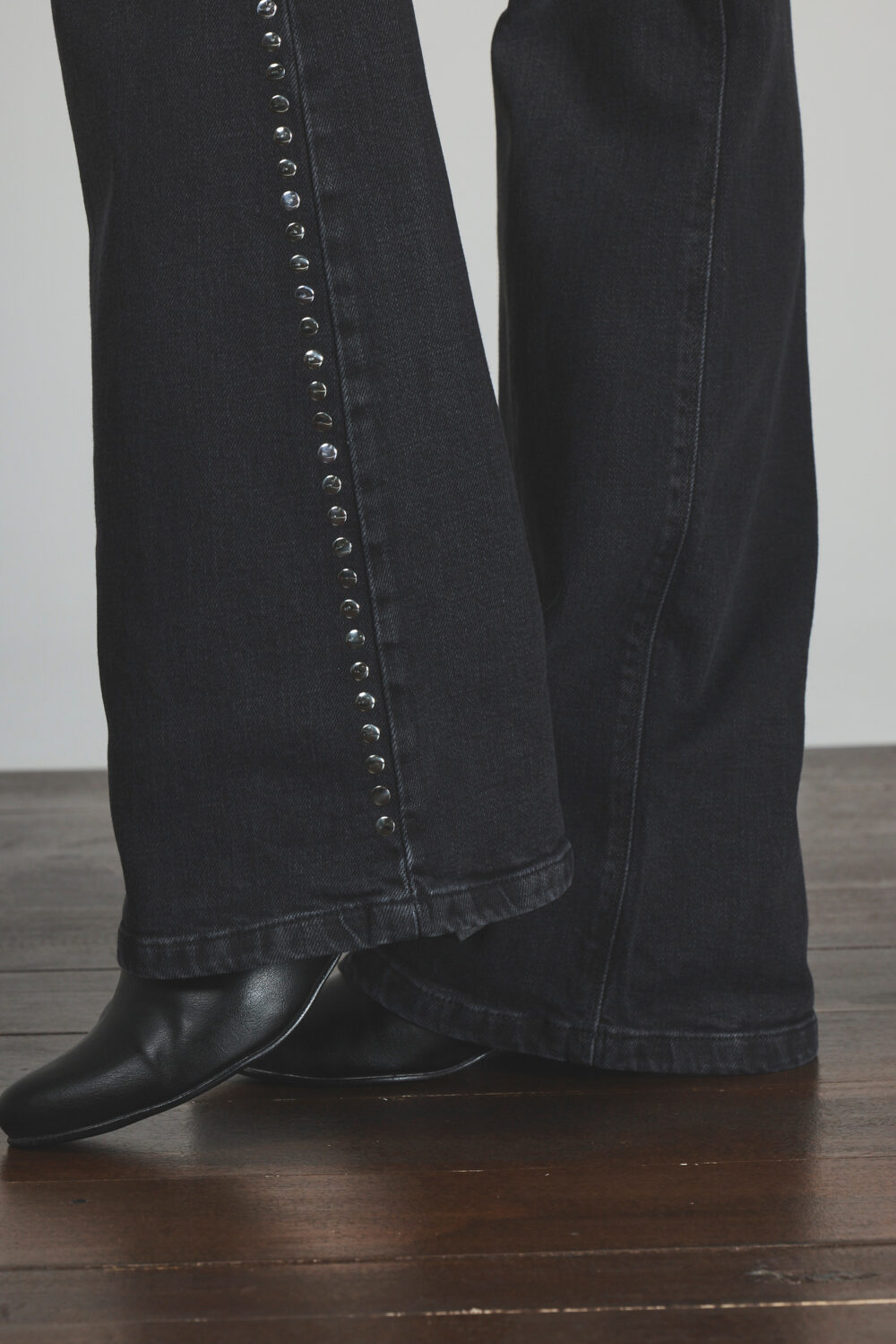 ART. 413 | SEMI OXFORD NEGRO HUMO TACHA LATERAL ELASTIZADO - Imagen 6