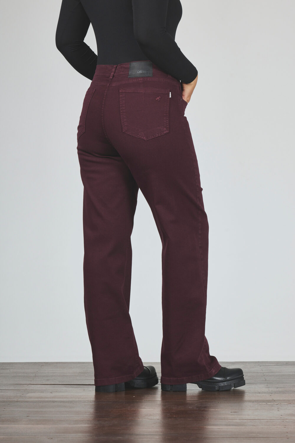 ART. 863 | WIDE LEG CLÁSICO BORDÓ ELASTIZADO - Imagen 2