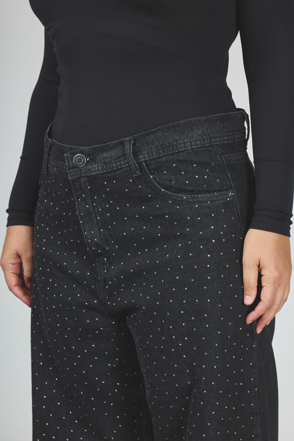 ART. 882 | WIDE LEG NEGRO CON STRAS RÍGIDO - Imagen 4