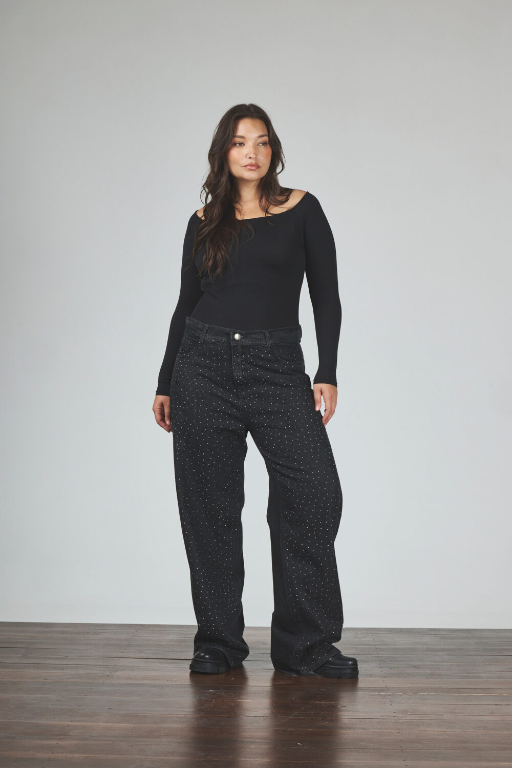 ART. 882 | WIDE LEG NEGRO CON STRAS RÍGIDO - Imagen 6