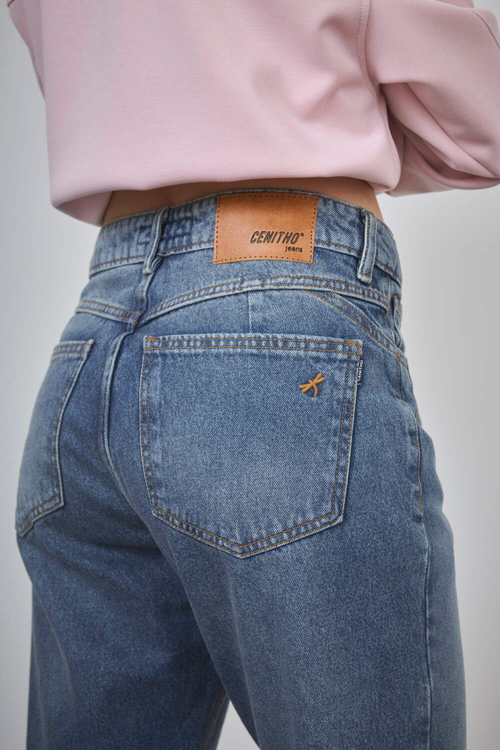 ART. 917 | MOM STONE CON PINZAS Y BOTA REMANGADA RÍGIDO - Imagen 4