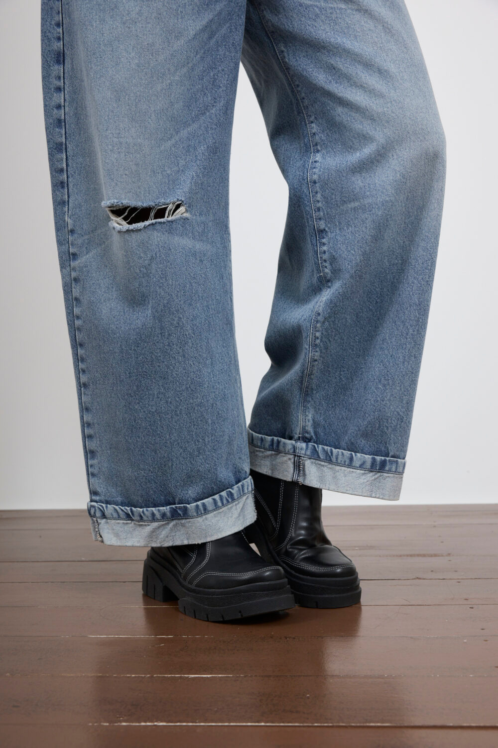 ART. 523 | BAGGY STONE CINTURA REGULABLE CON ROTURA Y BOTA DOBLES RIGIDO - Imagen 6